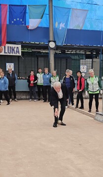Prvo "balo" je vrgel župan Bogatič.